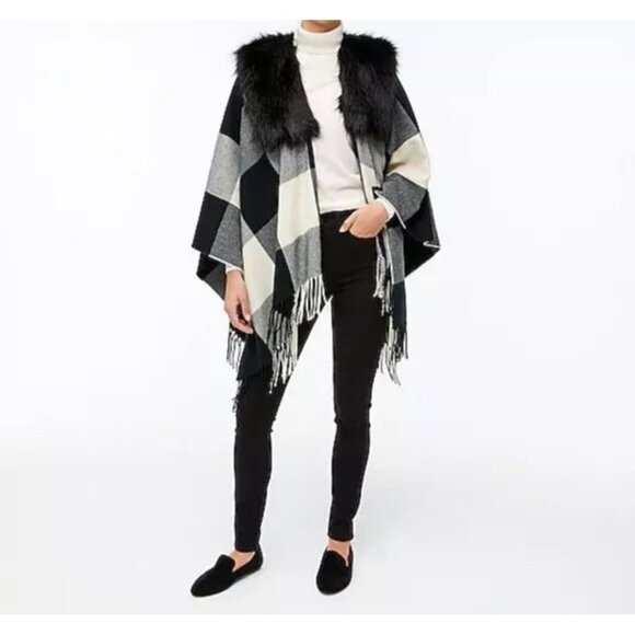 NWT J. Crew Fringe Poncho Cape Faux Fur Collar Plaid One size - Picture 1 of 9
